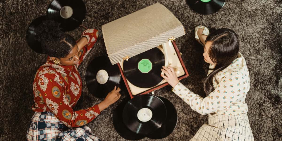 The Revival of Vinyl: Why Records Are Making a Comeback - 1