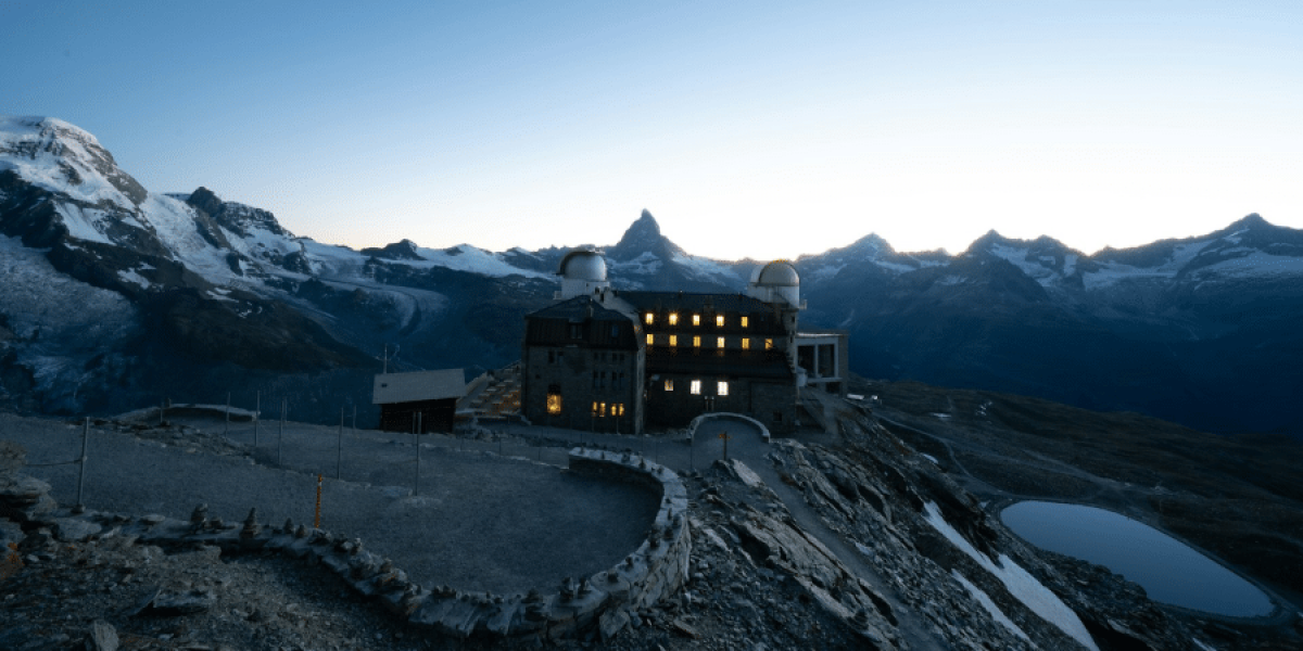 Cliffhanger Hospitality: Building a Thrilling (and Challenging) Mountainside Hotel